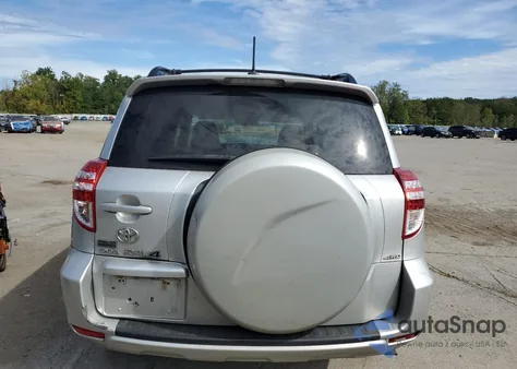 2009 Toyota Rav4 z USA, uszkodzony, nr VIN JTMBF33V19D019727